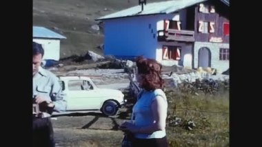 COMO, İTALYA MAYIS 1965: 60 'lardaki erkek fotoğrafları