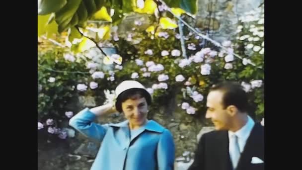 Pavia Italia Mayo 1954 Pareja Boda Italiana Década 1950 — Vídeo de stock