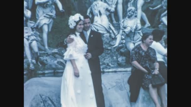 Caserta Italy May 1968 60年代在卡塞尔塔王宫举行的婚礼 — 图库视频影像