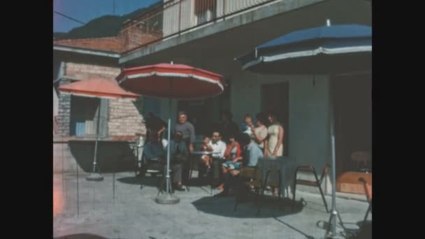 Schignano Italie Juin 1963 Les Gens Bar Extérieur Dans Les — Video