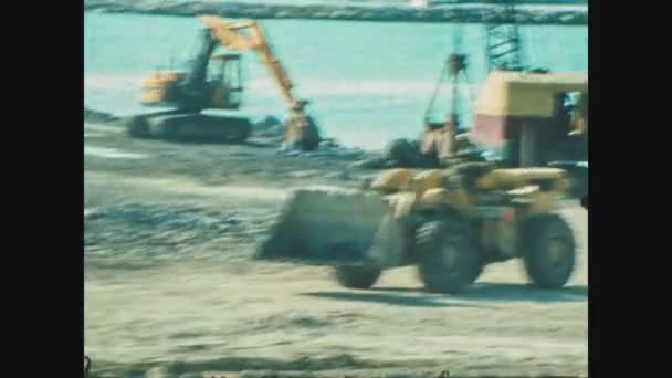 イタリア サンレモ1977年7月 70年代の港建設現場 — ストック動画