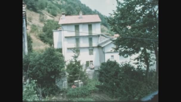 Schignano Talya Hazi Ran 1963 Larda Dolomitler Bir Köy Manzarası — Stok video