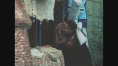 Angres, Fransa 1970: Hediyelik eşya alımı 70 'lerde