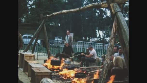 San Romolo Italien Oktober 1970 Kochen Von Kastanien Feuer Anlässlich — Stockvideo