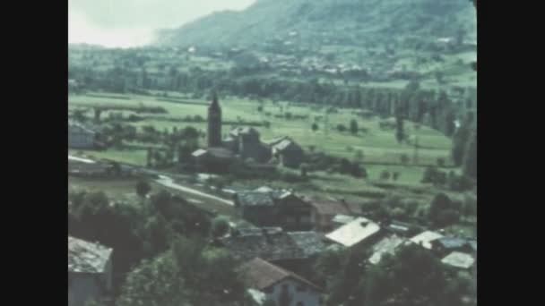 Omites Italy May 1965 Ancient Castle Mountains 60S — Stock Video
