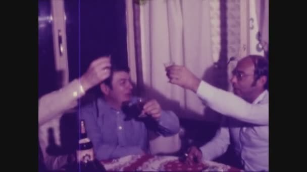 Palermo Italy May 1972 Bersulang Dengan Keluarga Rumah Pada Tahun — Stok Video