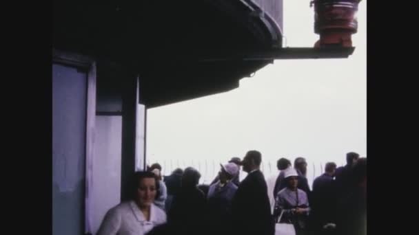 Berlin Niemcy Marzec 1962 Grupa Ludzi Przed Windą Latach Tych — Wideo stockowe