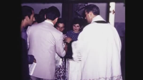 Palermo Talya Mayis 1961 Kilisedeki Hıristiyan Vaftiz Töreninden Sahneler — Stok video