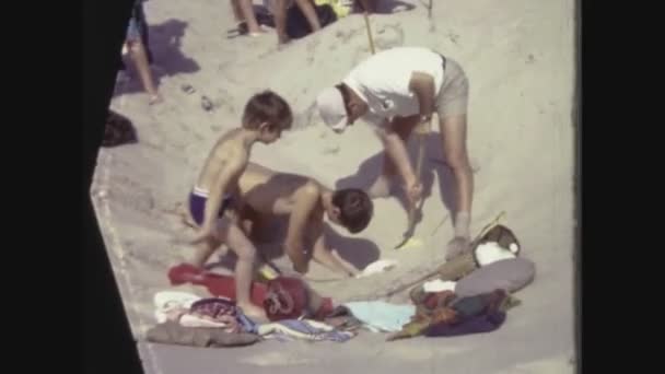 Copenhagen Denemarken Juni 1961 Familie Vakantie Strand Samen Jaren — Stockvideo