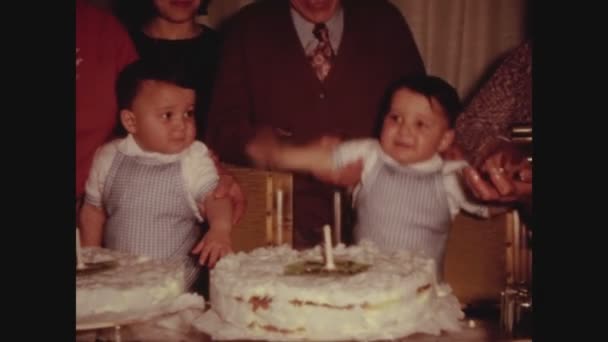 Palermo Italia Giugno 1962 Primo Compleanno Dei Gemelli Casa Negli — Video Stock