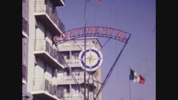 Pesaro Włochy Czerwca 1967 Pesaro Widok Ulicę Hotel Kontynentalny Latach — Wideo stockowe