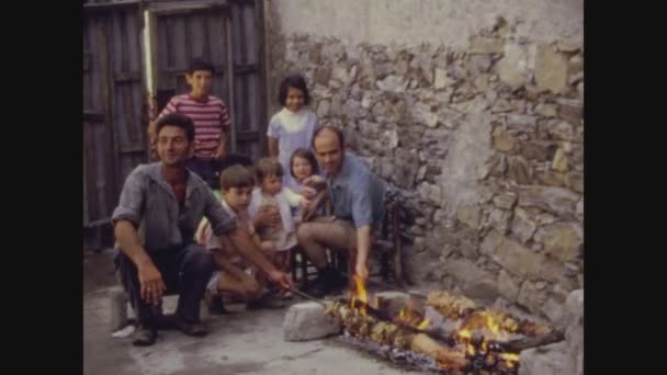 Palermo Włochy Maj 1975 Rodzinny Grill Biednych Ludzi Latach Tych — Wideo stockowe
