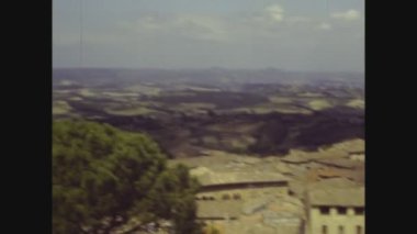 SAN GIMIGNANO, İTALYA MAYIS 1975: 70 'lerde San gimignano manzarası