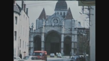 BEAUNE, FRANCE MARCH 1970: 70 'lerdeki Notre-dame de Beaune Koleji