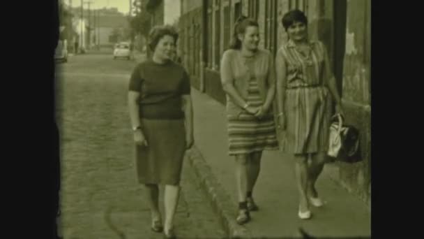 Budapest Hunagry April 1965 Happy People Stroll City 60S — Stock Video