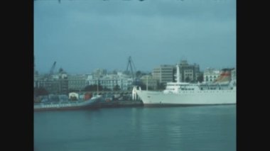 CADIZ, İspanya 6 Ekim 1988: 80 'lerde Cadiz limanı görünümü