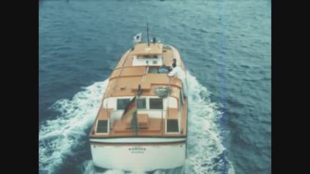 Ibiza España Octubre 1988 Barco Desplaza Hacia Costa Los Años — Vídeos de Stock