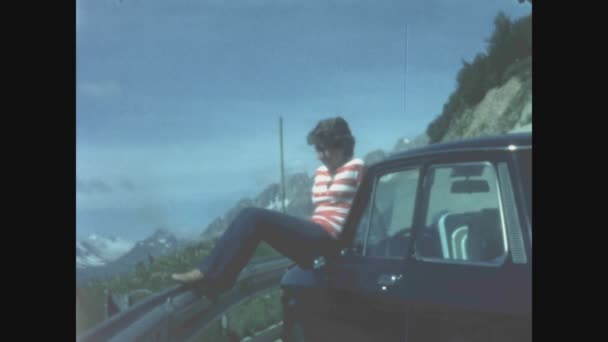 Maloja Switzerland June 1975 자동차 편에서 멈춰라 — 비디오