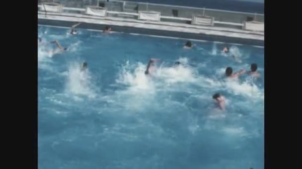 Portofino Italy June 1975 Children Amateur Swimming Competition 70S — Stock Video