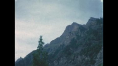 Tonale, İtalya Haziran 1965: Alplerin manzarası 60 'larda