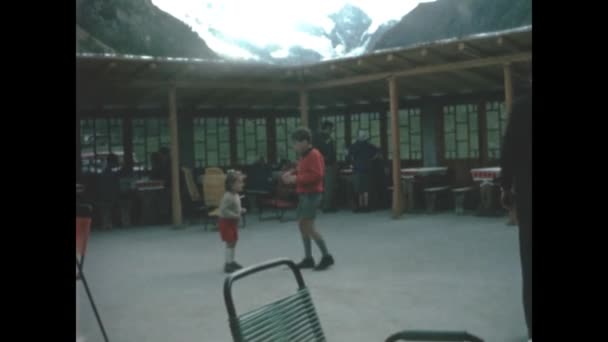 Dolomites Italy May 1963 Family Has Breakfast Cafe 60S — Wideo stockowe