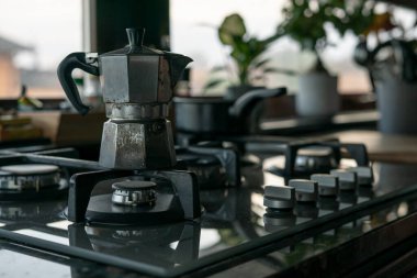 Mocha 'nın ayrıntıları mutfaktaki ocakta.