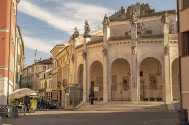 Rovigo, İtalya 22 Nisan 2022: Rovigo 'da Giuseppe Garibaldi Meydanı