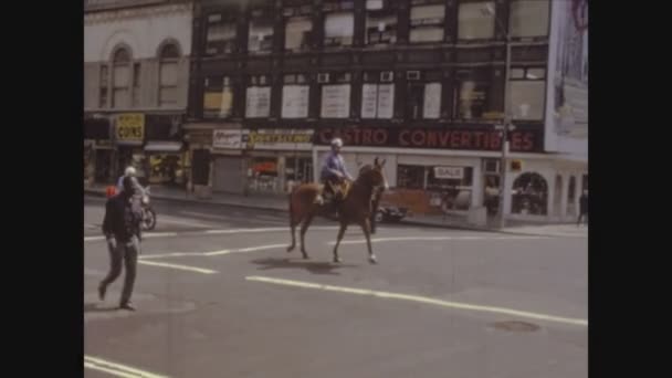 New York Usa Circa 1975 New York Broadway View — Stockvideo