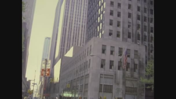 New York Usa Circa 1975 Rockfeller Center Talet — Stockvideo