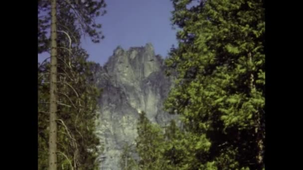 米国ヨセミテ国立公園1978年5月 70年代のヨセミテ公園の景色 — ストック動画