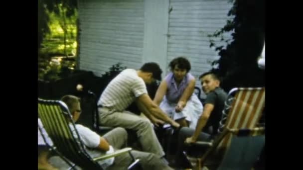 Lynn Ηνωμένες Πολιτείες Ιούνιος 1957 American Family Moments Garden — Αρχείο Βίντεο