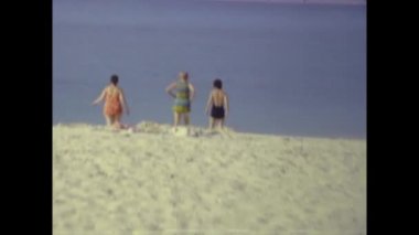 Grand Bahama, Bahamalar 1965: 60 'larda Bahamalar plajı