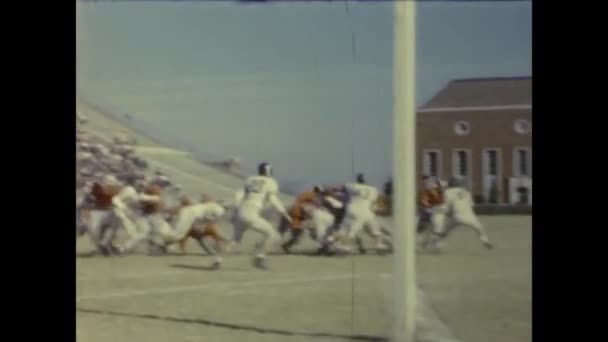 Arizona United States May 1958 High School Football Game 50S — стоковое видео