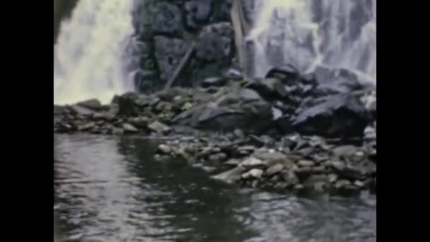Missouri Unite States June 1959 Waterfall Detail Scene 50S — Vídeo de stock