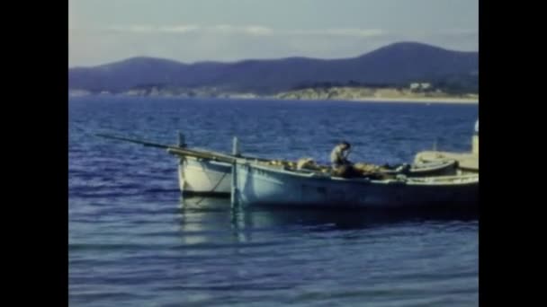 Grimaud Francia Junio 1958 Barco Remos Escena Del Viaje Marítimo — Vídeo de stock