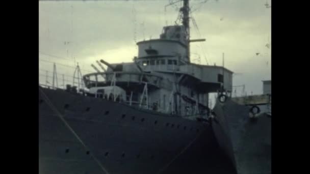 1958年6月フランス グリモー 50年代のフランス軍艦シーン — ストック動画