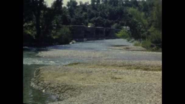 French Riviera France August 1958 Children Bathe River Mountains 50S — Vídeo de Stock