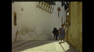 Barselona, İspanya Haziran 1955: 50 'lerde İspanyol antik köy manzarası