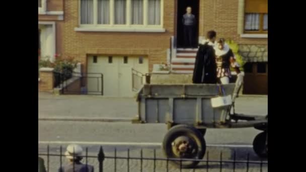 Paris Frankreich Juni 1959 Karnevalsumzug Auf Der Straße Den 50Er — Stockvideo