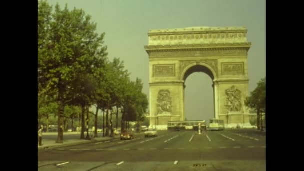 法国巴黎 1976年7月 70年代的巴黎凯旋门 70年代在巴黎的胜利弧 — 图库视频影像