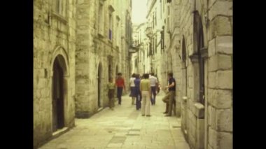DUBROVNIK, CROATIA HAZİRAN 1975: 70 'lerde turist ziyareti ile Dubrovnik şehri