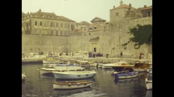 Dubrovnik Croatia June 1975 Dubrovnik City Tourist Visiting — стоковое видео