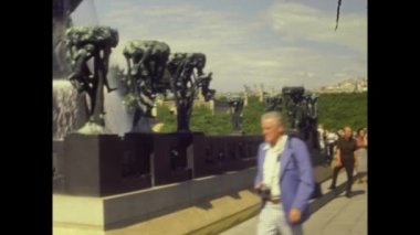 OSLO, NORway Temmuz 1979: 70 'lerde Frogner park görüntüsü, 4k dijital görüntü