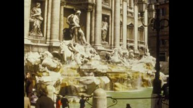 Roma, İtalya 28 Nisan 1974: 70 'lerde Trevi Çeşmesi