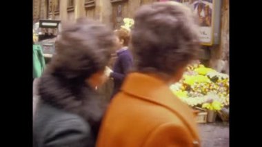 ROME, ITALY EKİM 1975: 70 'lerde Roma' da Piazza di Spagna