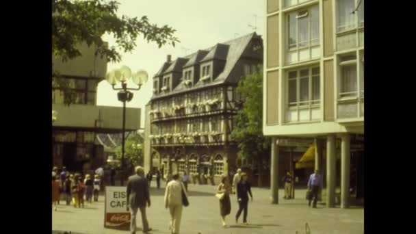 フランクフルト ドイツ1975年 昭和50年 70年代のフランクフルト ストリート ビュー — ストック動画