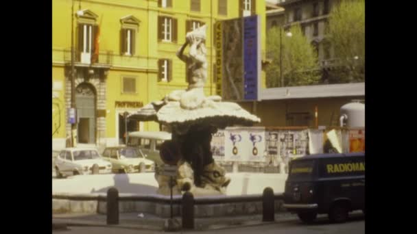 Rzym Włochy Kwietnia 1974 Plac Barberini Rzymie Latach Tych — Wideo stockowe