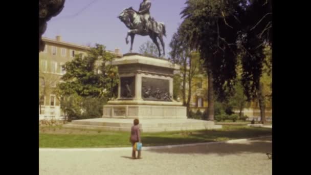 Rom Italien April 1974 König Carlo Alberto Statue Rom Den — Stockvideo