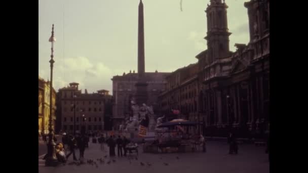 意大利罗马 1975年10月 70年代的罗马街景 — 图库视频影像