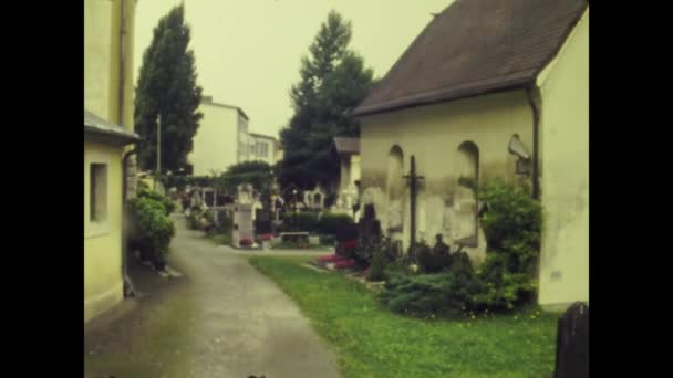 Innsbruck Österreich April 1975 Österreich 1975 Friedhof Innsbruck Den 70Er — Stockvideo